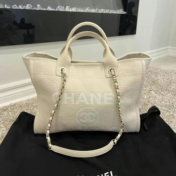 Tote bag. - Picture 2 of 3